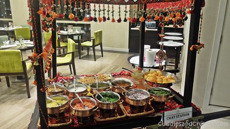 Chaat Station at Metro! - Millennium Plaza Hotel  Amazing Flavours of India Themed Night Chaat Station Wedding, Chaat Party Decoration, Chaat Station, Chaat Party, Drink Styling, Desi Party, Themed Nights, Wedding Trays, Wedding Foods