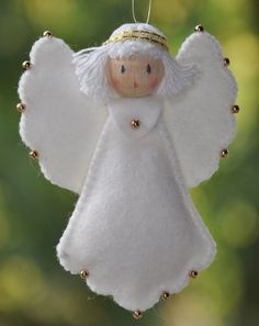 Christmas Craft Angel, Felt Angel Ornaments Free Pattern, Felt Angels Christmas, Angel Ornaments To Make, Christmas Angels To Make, Felt Angel Ornaments, Christmas Felt Crafts, Felt Christmas Crafts, Felt Angels