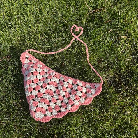 virginia💕 on Instagram: “selling heart bandanas for $15 dm if interested ˚ ༘♡ ⋆｡˚” Crochet Heart Bandana, Crochet Bandana, Crochet Heart, Cake Decorating Techniques, Crochet Ideas, Bandanas, Knit Crochet, Virginia, Cake Decorating