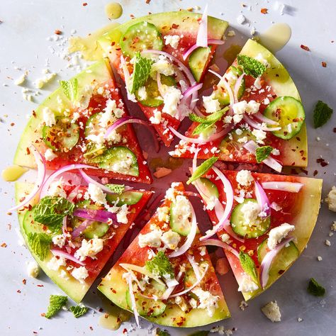 Delish Summer Appetizer Recipes Simple, Appetizer Recipes Simple, Watermelon Pizza Recipes, Summer Party Appetizers, Pizza Vegetarian, Summer Appetizer Recipes, Watermelon Pizza, Noodle Dinner, Pizza Vegetariana