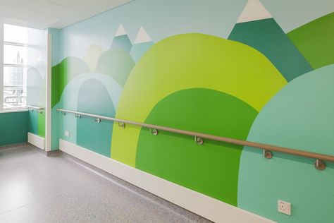 Artists Liven Up A Childrens Hospital With Vibrant Murals, Thus Making Our Day Children Hospital Design, Kids Church Rooms, Playroom Mural, Pediatric Dental Office, Sunday School Rooms, Children Hospital, School Murals, Broken Arm, Hospital Design