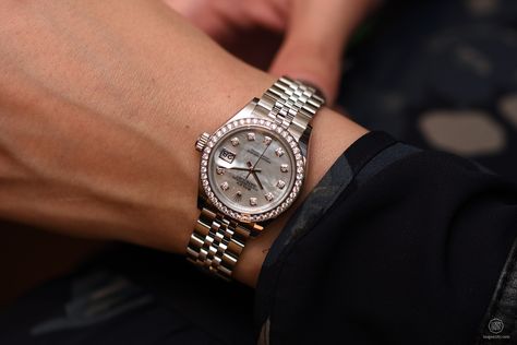 Rolex Lady-Datejust, 28mm, steel, white gold, diamonds with mother-of-pearl dial Rolex Lady Datejust 28mm, Rolex 28mm Women, Woman Watches, Watches Women, Rolex Datejust Women, Cartier Watches Women, Running Watch, Rolex Women, Rolex Watches Women