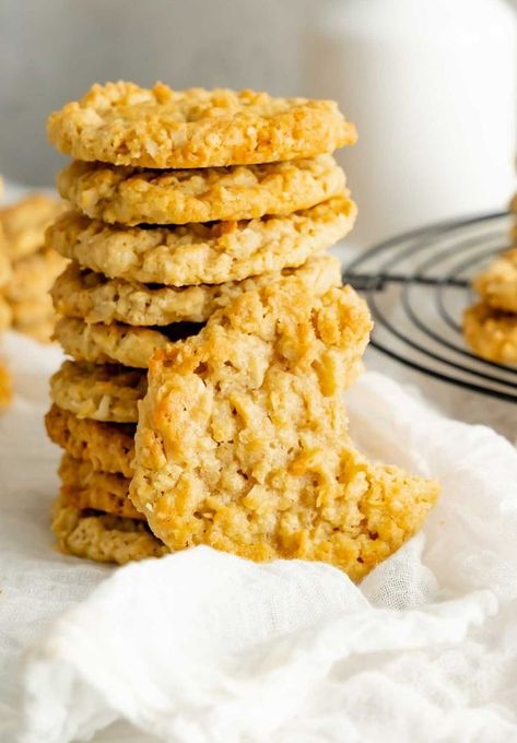 Christmas Cookies and Baking Recipes | Old-fashioned CrackerJack Cookies | Facebook Cracker Cookies, Cracker Jack, Cookie Brownie Bars, Cracker Jacks, Oat Cookies, Brownie Cookies, Top Recipes, Chewy Cookie, Game Day Food