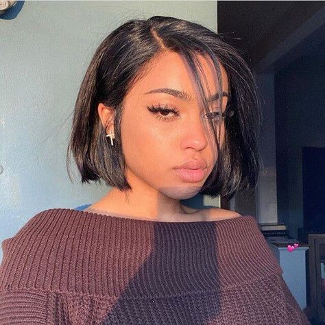 Butterfly Bob, Bob Haircut Ideas, Korean Short Hair, Short Hair Black, Short Straight Hair, Flat Iron Hair Styles, Short Bob Wigs, Side Part, Bob Haircut