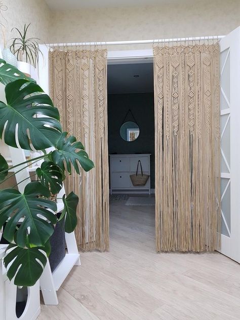 Cortina Macrame, Cortina Boho, Macrame Window, Macrame Window Curtain, Window Image, Macrame Door, Freestanding Room Divider, Macrame Door Curtain, Room Divider Ideas