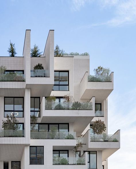 Winners: World Architecture Festival 2019 - Visi Seaside Apartment, World Architecture Festival, Facade Architecture Design, Residential Building Design, Parametric Architecture, Tehran Iran, Apartment Architecture, Building Facade, Balcony Design