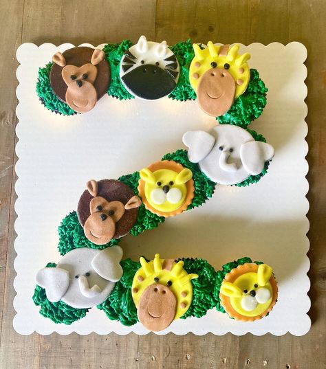 Safari Pull Apart Cupcakes, Safari Cupcake Cake, Safari Cupcakes, Pull Apart Cupcake Cake, Pull Apart Cake, Cake Pulls, Pull Apart Cupcakes, 5 Birthday, Zoo Party