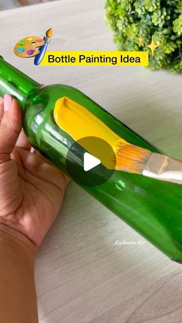 Wine Glass Painting Ideas Easy, Diy Bottle Art, Easy Bottle Art, Wine Bottle Centerpieces, Easy Diy Ideas, Bottle Centerpieces, Diy Bottle, Art Idea, Bottle Painting