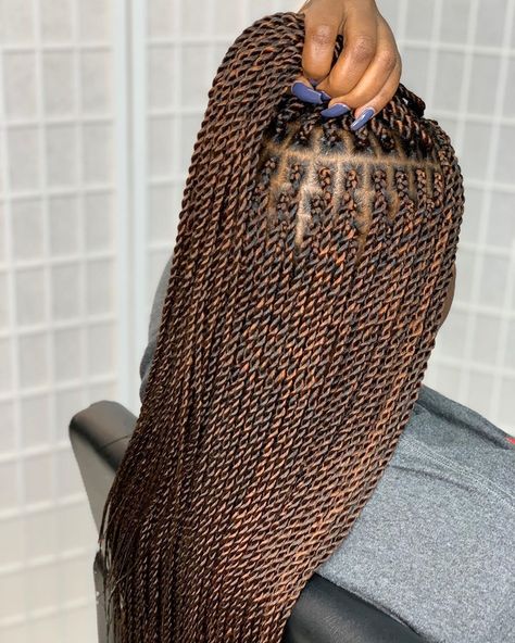 1,315 Likes, 1 Comments - MASTER BRAIDERS 🇭🇹 (@braids4style) on Instagram: “Small medium Senegalese twist” Medium Senegalese Twist, Sengelese Twist, Medium Twist Braids, Senegalese Twist Hairstyles, Senegalese Twist Braids, New Natural Hairstyles, Braided Hairstyles For Black Women Cornrows, African Hair Braiding Styles, Box Braids Hairstyles For Black Women