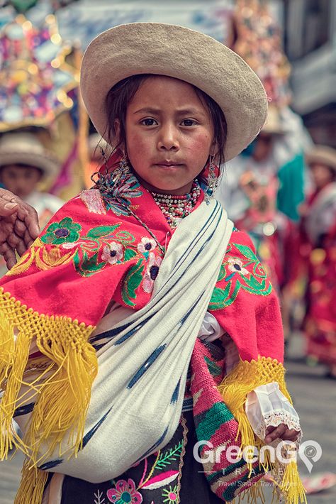 Ecuador Traditional Clothing, Ecuador Culture, Dancing In The Street, Colourful Dress, Celebrity Books, Mexico Culture, Niece And Nephew, Love People, Ecuador