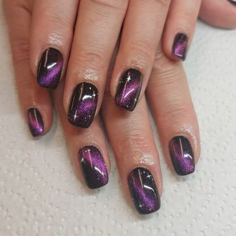 Black And Pink Cat Eye Nails, Cat Eye Galaxy Nails, Pink Space Nails, Valentines Cats Eye Nails, Cat Eye Heart Nail Art, Purple Cat Eye Nails Short, Pink Galaxy Nails, Pink Cat Eye Valentine Nails, Galaxy Nail Art