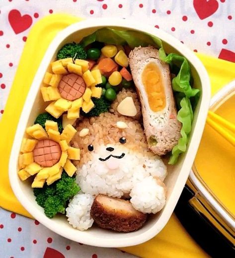 #FoodieFaves #DrinkDelights #TastyTreats #YummyYums #SavorTheFlavor #CulinaryCreations #ThirstQuenchers #GourmetGoodness #SipAndSavor #FoodieHeaven Easy Cute Bento Ideas, Food Art Bento, Kotak Bento, Cute Bento Boxes, Japanese Food Bento, Kawaii Bento, Homemade Foods, Good Things In Life, Cute Bento