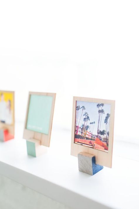 DIY: Wooden Polaroid Stands | sugar and cloth Wood Polaroid Frame, Polaroid Display, Polaroid Diy, Polaroid Frames, Work Diy, Diy Photo, Craft Inspiration, Wooden Diy, Craft Tutorials