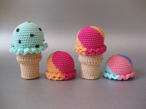 Ice Cream and Multi-Flavored Ice Cream Ice Cream Do not join rounds. Form an adjustable ring. Rnd 1: Ch 1, 6 sc in ring - 6 sc. Rnd 2: 2 sc in each st around - 12 sc. Rnd 3: [Sc in next st, 2 sc in... Cake Crochet, Crochet Cake, Flavored Ice, Amigurumi Minta, Pola Amigurumi, Crochet Gratis, Ice Cream Cones, Crochet Food, Haken Baby