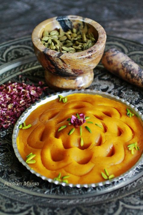 Tar Halva is a traditional Persian dessert with saffron, cardamom, rosewater, and a smooth texture that melts in the mouth Persian Desserts, Different Types Of Food, Persian Kitchen, Iranian Cuisine, حلويات عربية, Persian Cuisine, Iranian Food, Eastern Cuisine, Persian Food