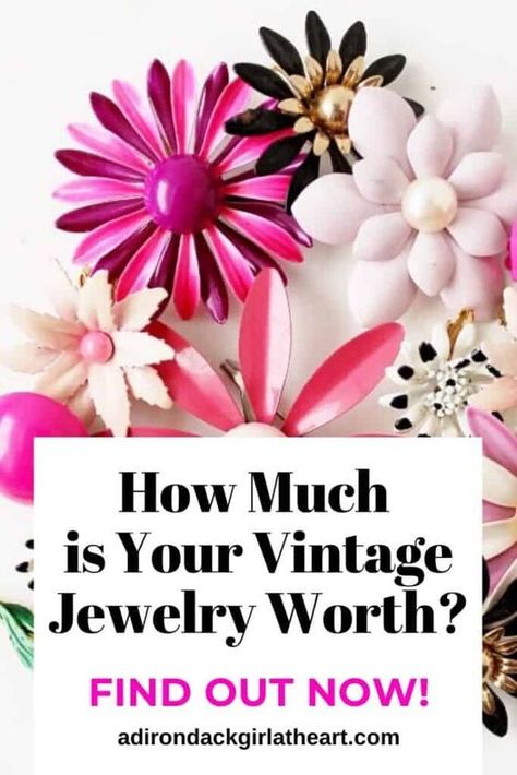 Antique & Vintage Costume Jewelry Price Guide Vintage Custom Jewelry, Antique Costume Jewelry Rhinestone, Antique Brooches Vintage, Antique Brooches Costume Jewelry, Vintage Costume Jewelry Worth Money, Avon Jewelry Vintage Originals, Costume Jewelry Crafts Projects, Jewelry Art Ideas, Antique Earrings Vintage