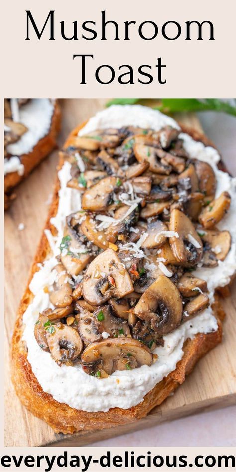 Mushroom Toast Appetizer, Mushroom Ricotta Toast, Ricotta Toast Recipes, Ricotta And Honey, Ricotta Spread, Weekend Lunches, Balsamic Mushrooms, Mushroom Tart, Toasted Crostini