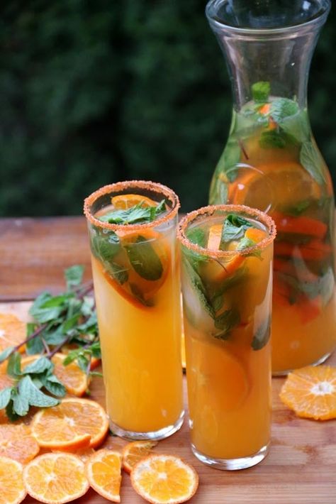 Tangerine Recipes, Sugar Cane Juice, Mandarin Juice, Tangerine Juice, Mojito Recipe, Mango Smoothie, Pretty Drinks, Interesting Food, Sugar Cane