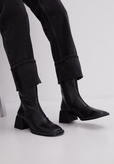 Women’s Shoes, Fashion & Accessories | Zalando UK Vagabond Boots Outfit, Vagabond Boots, Komplette Outfits, Mode Fashion, Boots Outfit, Black Ankle Boots, Boots Black, Black Noir, Wedge Boot