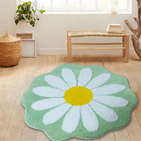 Tufting Ideas Flower, Tuft Rug Design Ideas, Light Green Rooms, Daisy Rug, Cute Carpet, Toddlers Bedroom, Cute Dorm Room Ideas, Vibrant Bedding, Tufting Ideas