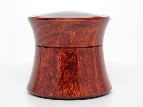 Quilted Thai Rosewood Tower Box | American Association of Woodturners Turned Boxes, Bowl Shapes, Woodturning Projects, Woodturning Ideas, Turning Wood, Woodturning Tools, Cooling Tower, Turning Projects, Wood Turning Projects