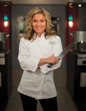 Cat Cora Chef Photo, Chef Pictures, Chef Bobby Flay, Chef Cats, Cooking Contest, Female Chef, Iron Chef, Bobby Flay, Culinary School