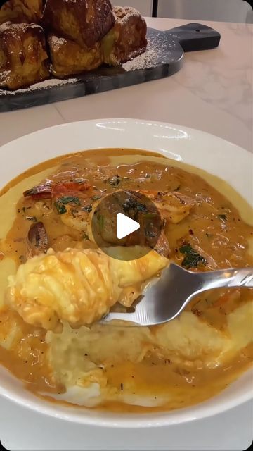 BLACK FOODIE FINDER ® on Instagram: "#Brunch Cheddar Grits and Cajun Shrimp 🍤 ⁣ ⁣ Grits: ⁣ -4cups of chicken broth ⁣ -1 cup of grits( I used 1/2 C of each white and yellow grits)⁣ -1 tbsp better than bouillon chicken paste⁣ -1 cup of heavy cream ⁣ -1 cup cheddar cheese ⁣ -onion powder ⁣ -garlic powder⁣ -black pepper ⁣ -2 tbsp of butter ⁣ -no salt, as the chicken bouillon paste, broth, and cheese had enough salt for⁣ ⁣ Cajun shrimp:⁣ -shrimp⁣ -Cajun seasoning ⁣ -lemon juice (fresh)⁣ -crushed garlic ⁣ -garlic powder ⁣ -onion powder ⁣ -pepper flakes ⁣ -Chardonnay or any dry white wine of choice ⁣ -a little bit of water⁣ -1/2 cup of heavy cream ⁣ -fresh chopped parsley ⁣ -butter ⁣ ⁣ (via @salt.and.epis )⁣ ⁣ ⁣ #BlackFoodieFinder⁣ ⁣ —————————————————————⁣ 𝗙𝗼𝗹𝗹𝗼𝘄 @𝗯𝗹𝗮𝗰𝗸𝗳𝗼𝗼𝗱𝗶𝗲𝗳? Chicken Paste, Yellow Grits, Cheddar Grits, Parsley Butter, Cajun Shrimp And Grits, Garlic Garlic, Chicken Bouillon, Cream Fresh, Shrimp Grits