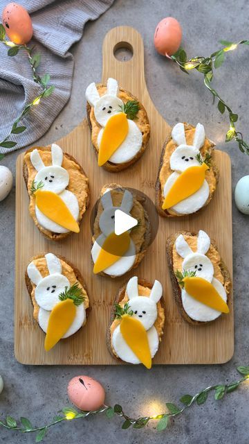 Bunny Appetizers, Easter Pizzagaina, Easter Tomato And Mozzarella, Bunny Shaped Rolls Easter Dinner, Mozzarella Crostini, Easter Carrot Croissant, Easter Appetizer, Bento Kids, Easy Easter Recipes