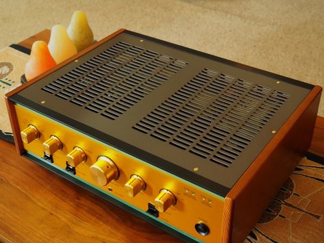 Valve Amplifier, Listening Room, Integrated Amplifier, Hifi Stereo, Hi-fi, Vacuum Tube, Marshall Speaker, Loudspeaker, Audiophile