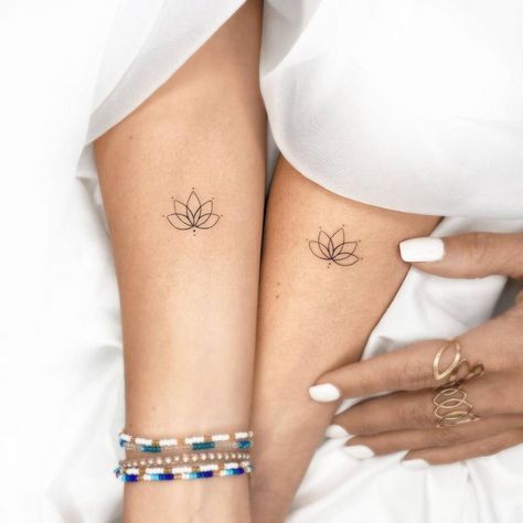 Matching Friend Tattoos, Mother Tattoos, Bff Tattoos, Daughter Tattoos, Friendship Tattoos, Small Hand Tattoos, Discreet Tattoos, Subtle Tattoos, Tattoos For Daughters