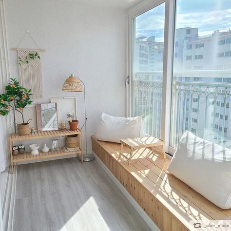 Aesthetic Mini Living Room, Small House Interior Aesthetic, Korean Aesthetic Living Room, Condo Room Aesthetic, Small Room With Balcony, Japandi Balcony Ideas, Muji Room Aesthetic, Small House Aesthetic Interior Design, Muji Living Room Small Spaces