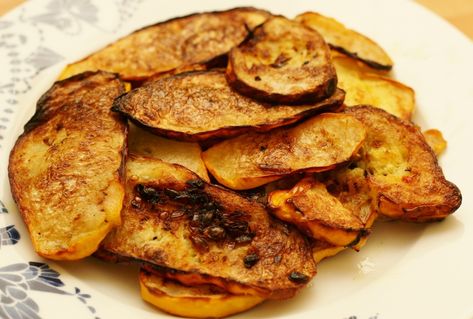 Recipe: Roasted Patty Pan Squash — Eva Mae Farm Baked Patty Pan Squash Recipe, Stuffed Pattypan Squash Recipes, Vegan Patty Pan Squash Recipe, Patty Pan Squash Casserole, Patty Pan Squash Recipe Air Fryer, Patty Pan Recipes, Patty Squash Recipe, Paddy Pan Squash Recipes, Patti Pan Squash Recipes