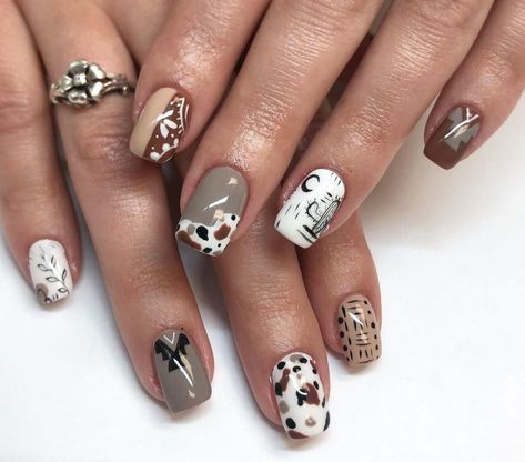 Country Theme Acrylic Nails, Fall Cowprint Nails, Country Theme Nails, Western Fake Nails, Cowboy Nails Western Long, Fall Cow Print Nails, Christmas Western Nails, Antler Nails, Gel Nail Western Designs