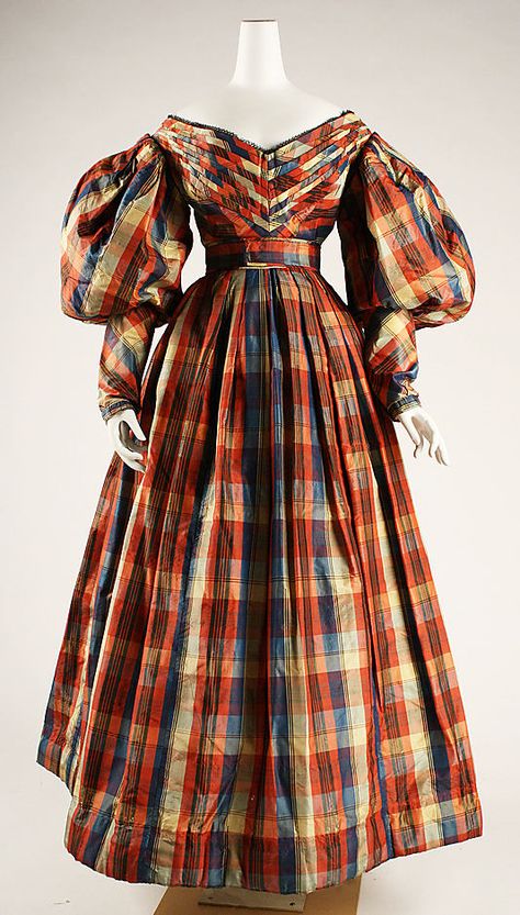 Dress 1830, British, Made of silk 1830 Dress, 1830s Dress, 1830s Fashion, 19th Century Clothing, Tea Shops, 1800s Fashion, Fashion Through The Ages, Romantic Era, Historical Dress