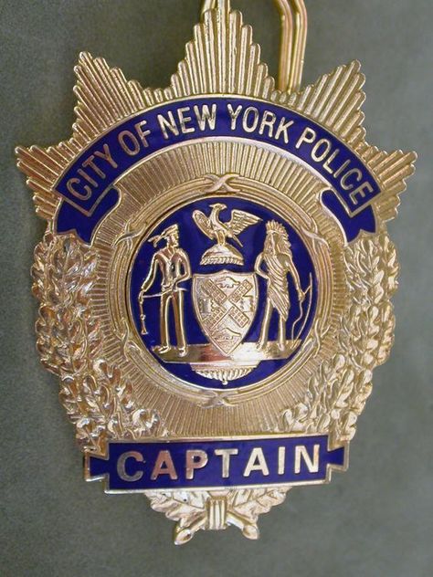 US State of New York, New York City Police Department Captain Badge Nypd Badge, Nypd Blue, Fallen Officer, Fire Badge, Law Enforcement Badges, Security Badge, Blue Line Police, Money Notes, New York Police