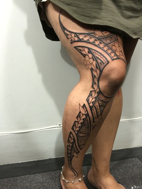 Couple Tats, Polynesian Leg Tattoo, Couple Tat, Bull Skull Tattoos, Polynesian Tattoos Women, Hip Thigh Tattoos, Polynesian Tattoos, Polynesian Tattoo Designs, Tasteful Tattoos