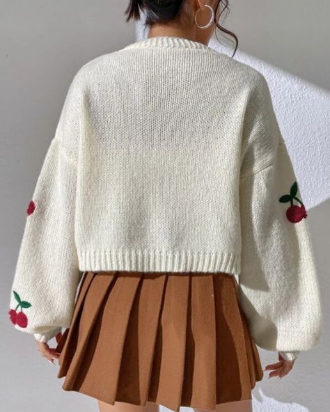 How cute is this Cropped Cherry Cardigan? 🍒♥️ #cherryclothing #cherries #cherry #womenstops #cardigan #croppedcardigan #croptop #jacket #womensjackets #cherrytheme #explore #boutique #womensclothing #womensfashion #fashion #explorepage #cherries🍒 #cherrytops #cherrybomb #womenstops #cardigans #lanadelrey #lana Dirndl Outfit, Lantern Sleeve Sweater, Drop Shoulder Cardigan, Bandeau Tops, Pullover Mode, Fitted Cardigan, Girls Cardigan, Embroidered Cardigan, Sweater Crop