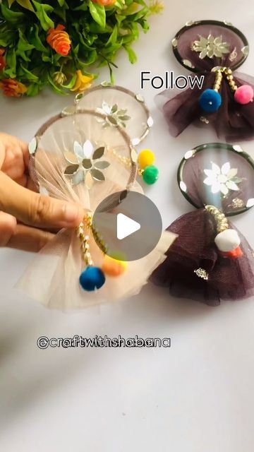 Bangle Decoration Ideas, Waste Bangles Craft Ideas, Old Bangles Crafts Ideas, Bangles Craft, How To Make Decorations, Anarkali Dress Pattern, Glass Bangles, Instagram Diy, Net Fabric