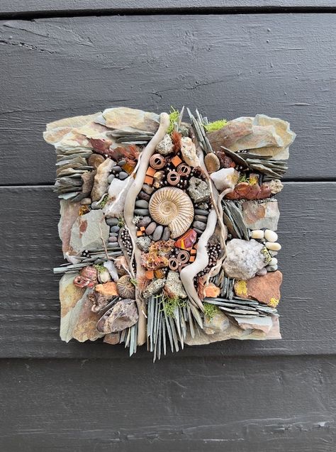 Karen Klassen Mosaics - Visual Mixed Media Artist Art From Around The World, Mosaic Shell Art, Assembledge Art, Nature Mosaic, Seashells Crafts, Rock Mosaic, Abstract Mosaic Art, Rock Projects, Pocket Art