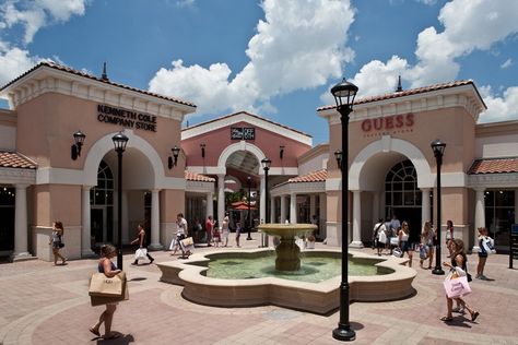 Orlando Shopping, Orlando Outlet, Orlando Activities, Florida Mall, Visit Orlando, Outlet Mall, Outdoor Shopping, Premium Outlets, Orlando Vacation