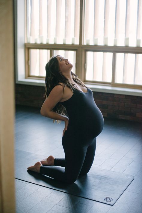 Prenatal yoga by GingerSnap Photography Prenatal Yoga Photography, September Photoshoot, Prenatal Pilates, Yoga Shoot, Pregnancy Pilates, Maternity Yoga, Yoga Photoshoot, Yoga Workshop, Yoga Aesthetic