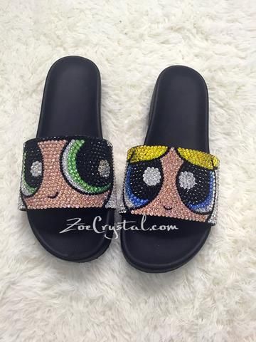 Starbuck Cups – ZoeCrystals Stile Kylie Jenner, Bedazzled Shoes, Cute Slides, Crocs Fashion, Bling Sandals, Glitter Fashion, Bling Crafts, Summer Beach Wedding, Slides Slippers