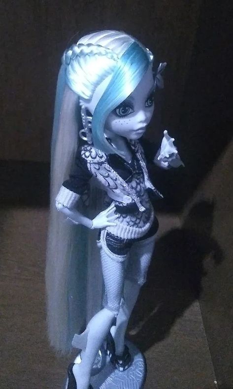 New Monster High Dolls, Monster High Doll Clothes, Moster High, Lagoona Blue, Custom Monster High Dolls, Doll Aesthetic, Love Monster, Fantasy Art Dolls, Monster High Art