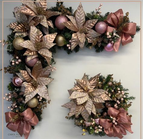 Rose Gold Garland Christmas, Burgundy Rose Gold Christmas Tree, Modern Home Entrance, Modern Entry Doors, Christmas Wreath Designs, Christmas Stairs Decorations, Glam Christmas Tree, Rose Gold Christmas Tree, Christmas Decorations Sewing