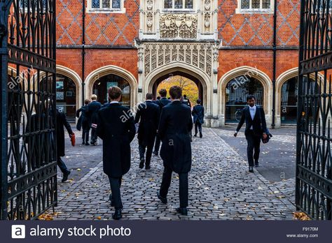 Eton Schoolboys, Eton School, Eton, Berkshire, UK Stock Photo Eton College, London School Of Economics, Private Schools, School Fees, State School, School Sets, Poor Children, Boarding School, School Boy