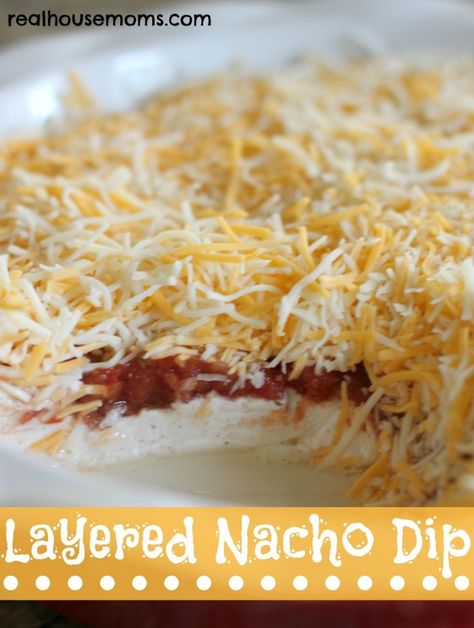 Layered Nacho Dip is a classic that everyone LOVES! Layered Nacho Dip, Nachos Dip Recipe, Low Carb Taco, Nacho Dip, Recipe Appetizers, Grandma Cooking, Snacks Appetizers, Easy Apps, Low Carb Snack