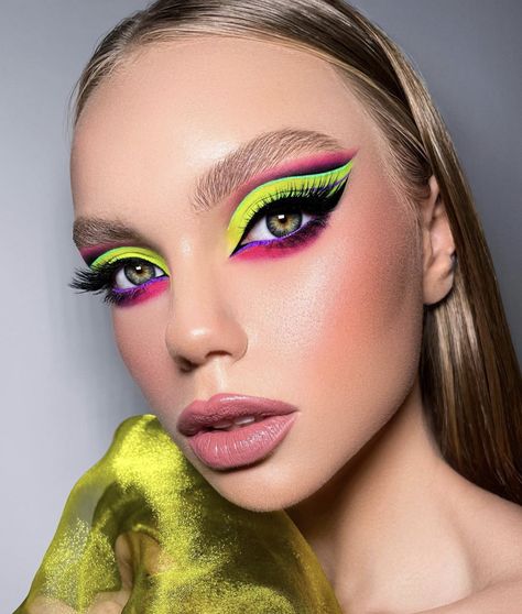 Neon Pink And Green Makeup, Neon Goth Makeup, Makeup Neon, Makeup Collage, Pop Makeup, Vibrant Makeup, Carnival Makeup, Neon Makeup, Rainbow Makeup