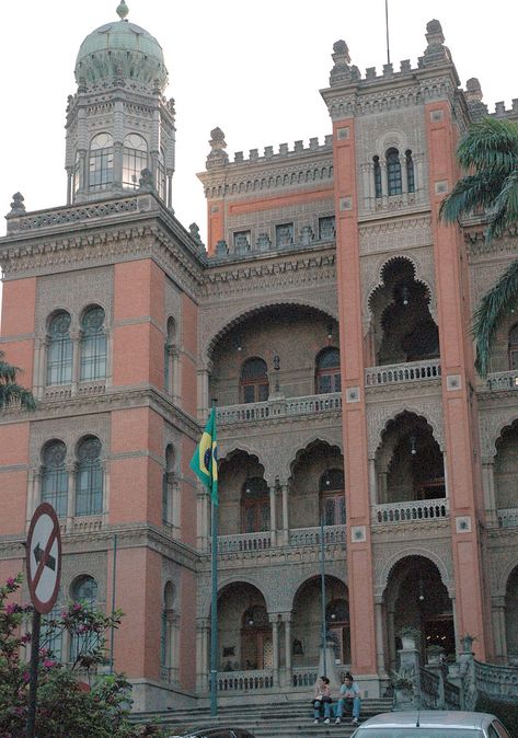 Palace of the Oswaldo Cruz Foundation in Rio de Janeiro (Brazil) Moorish Revival Architecture, Mediterranean Revival Architecture, Cuban Architecture, Architecture Unique, Mediterranean Revival, Moorish Architecture, Byzantine Architecture, Revival Architecture, Amazing Buildings