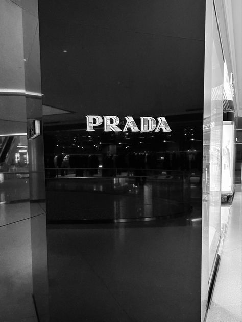 Prada Dark Aesthetic, Prada Astethic, Room Athstetic, Prada Wallpaper, Prada Aesthetic, Fashion Layout, Engagement Inspo, Prada Logo, Devil Wears Prada