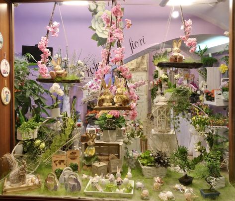 Santa Rita, Easter Tree, Store Displays, Booth Design, Display Ideas, Easter Spring, Easter, Table Decorations, Design